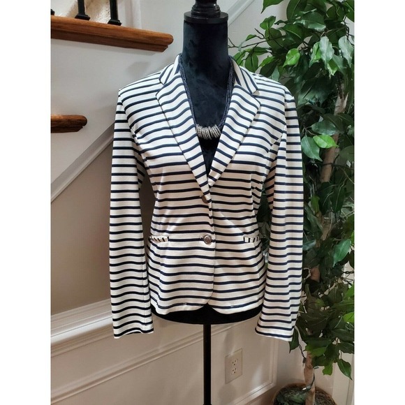 Only Women's Blue & White Two Buttons Long Sleeve Single Breasted Fitted Blazer - Picture 1 of 11